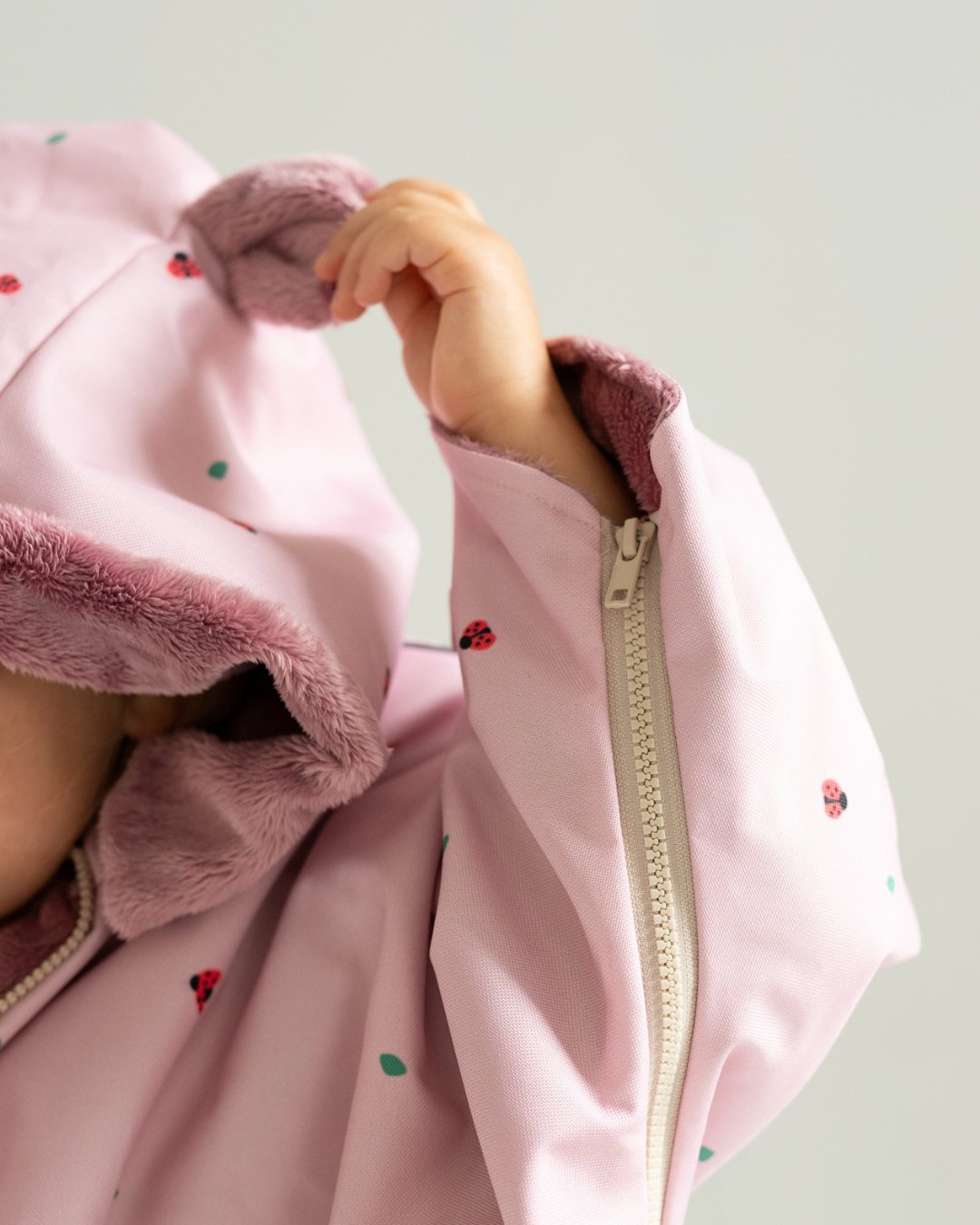 Coccinella car poncho, 75-105 cm