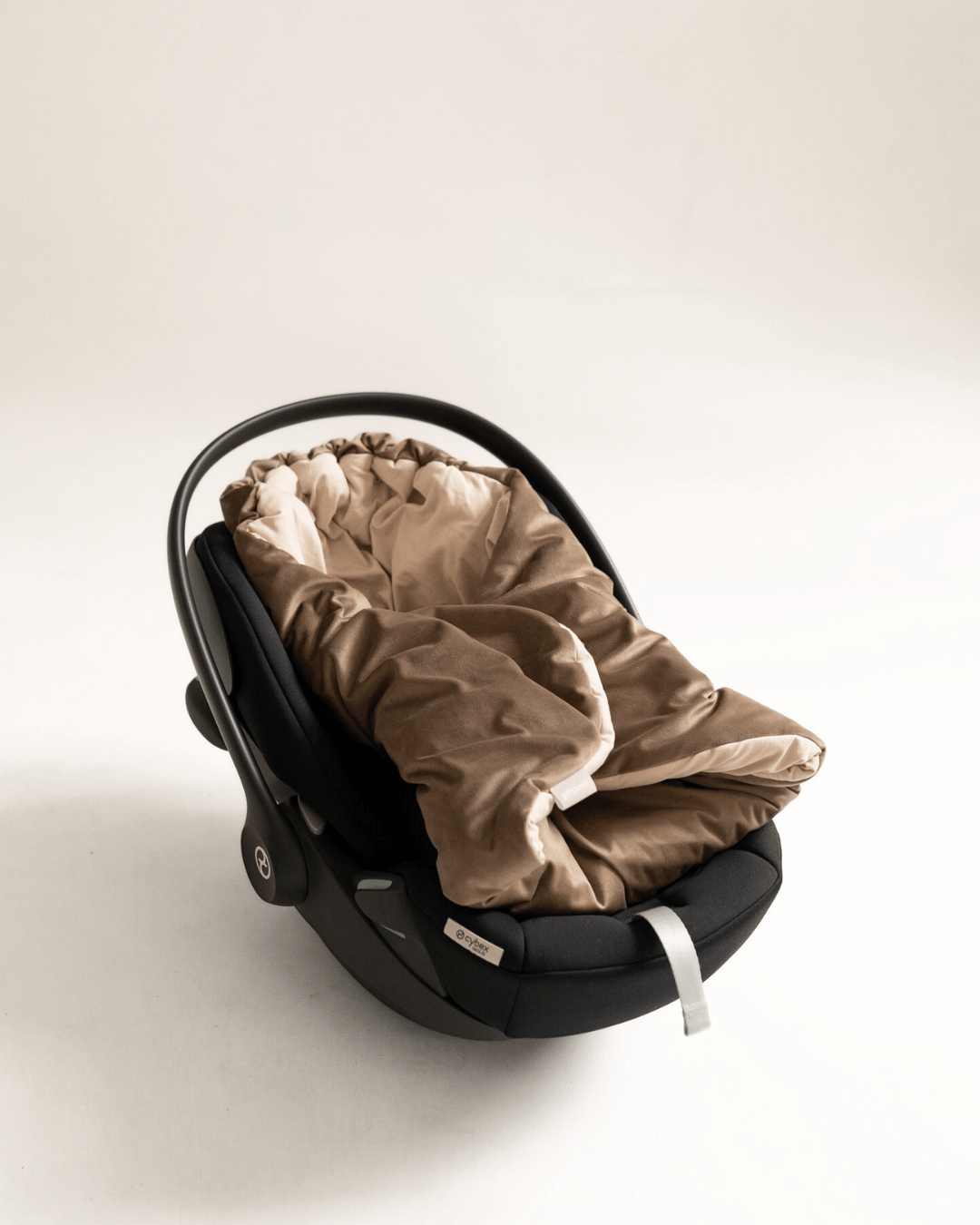 Car seat and carrycot wrap gold beige