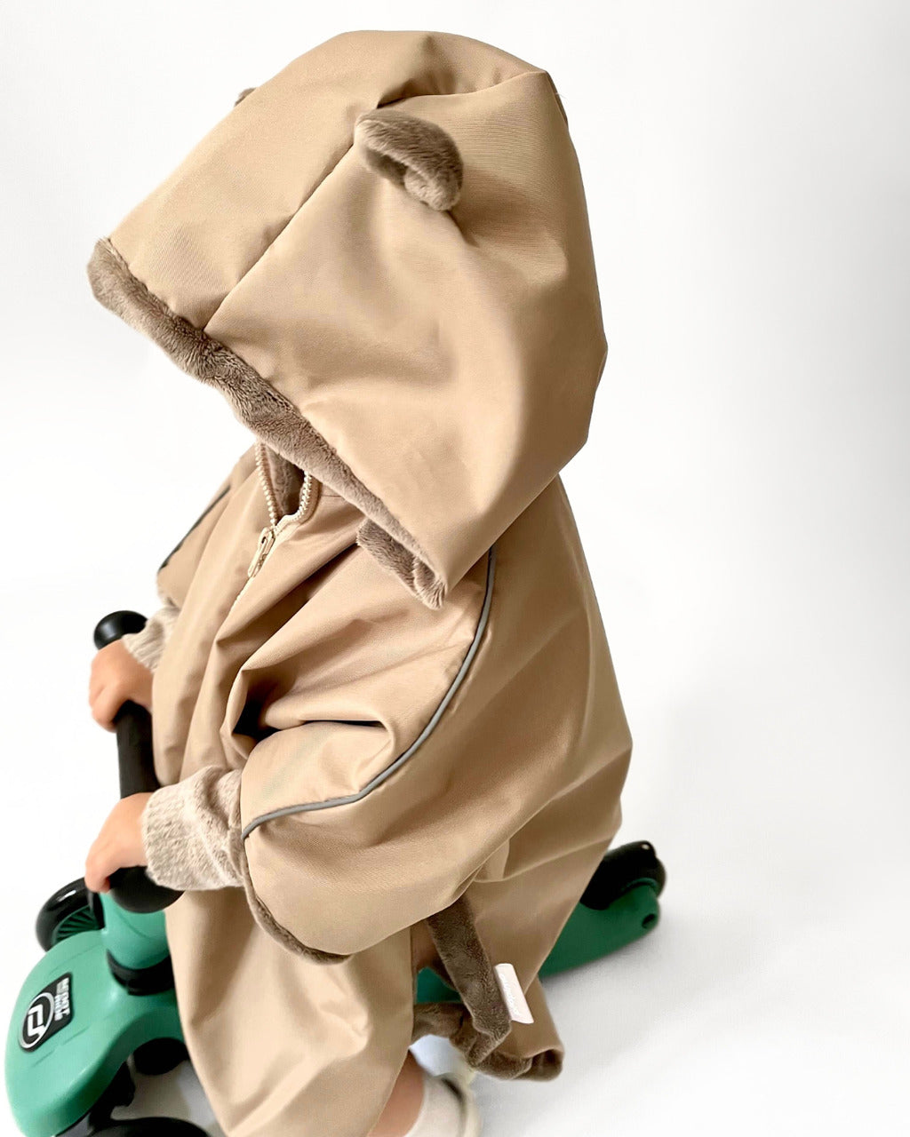 Beige car poncho II GRADE